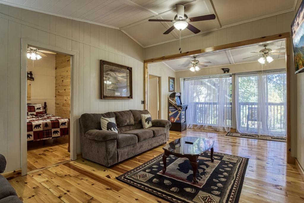 Four Bears Den Villa Gatlinburg Buitenkant foto